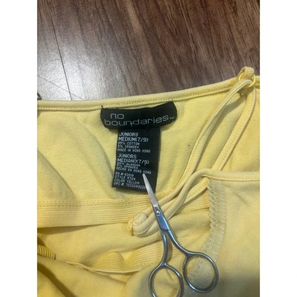 y2k NO BOUNDARIES Milkmaid Babydoll Yellow Cami Juniors Medium Fitted Cropped - Picture 3 of 6